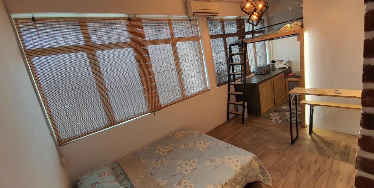 Tiny Home Miri Room photo